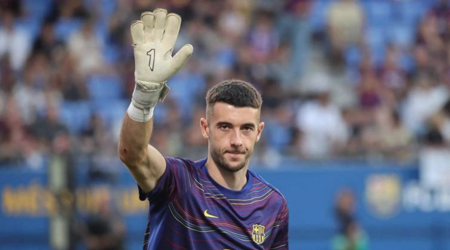 包含塞维利亚主教练受挑战球队表现下滑的词条