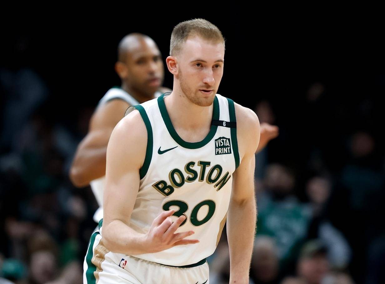 包含爵士完胜独行侠，塔图姆惊艳四座的词条