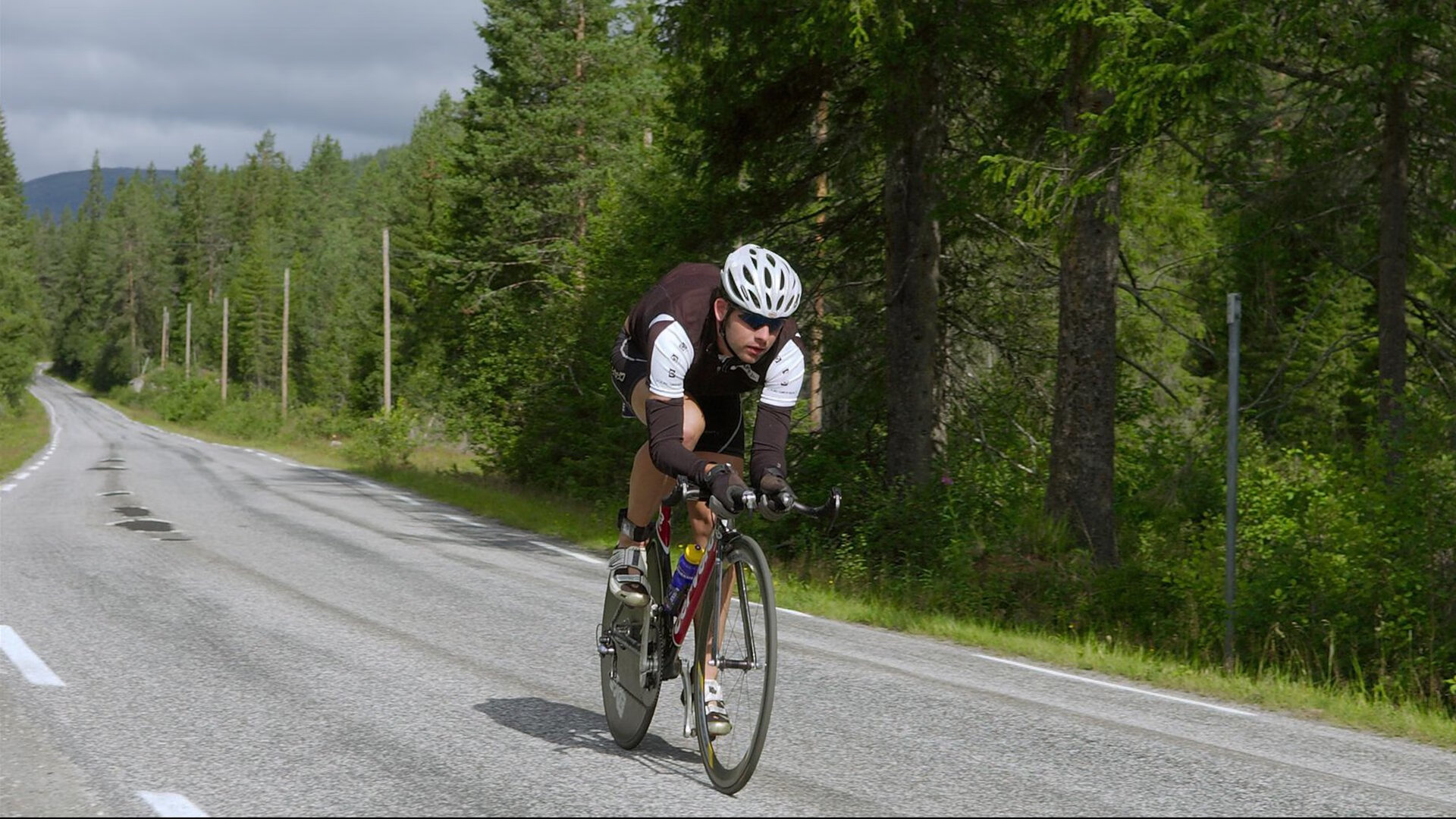 范弗利特接管季后赛之夜，篮网火力全开压制凯尔特人