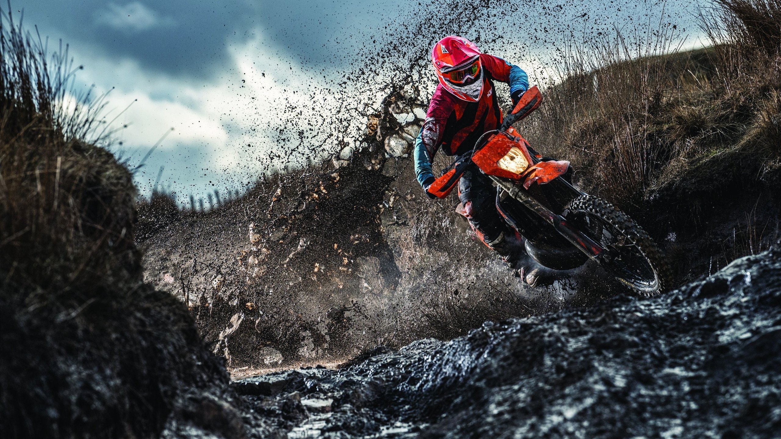 萨拉赫关键制胜，中国男足友谊赛绝杀奥地利